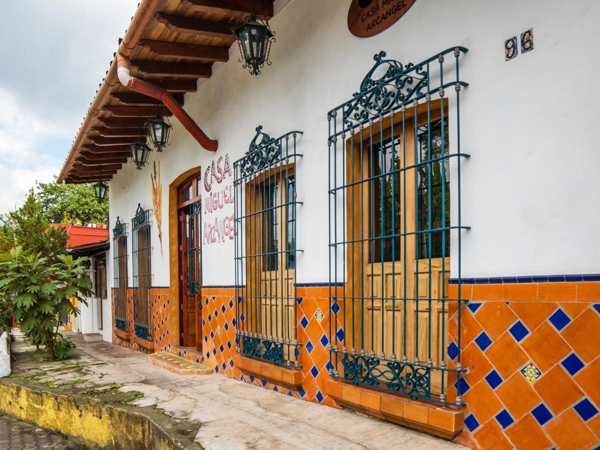 Casa Miguel Arcangel 코아테펙 외부 사진